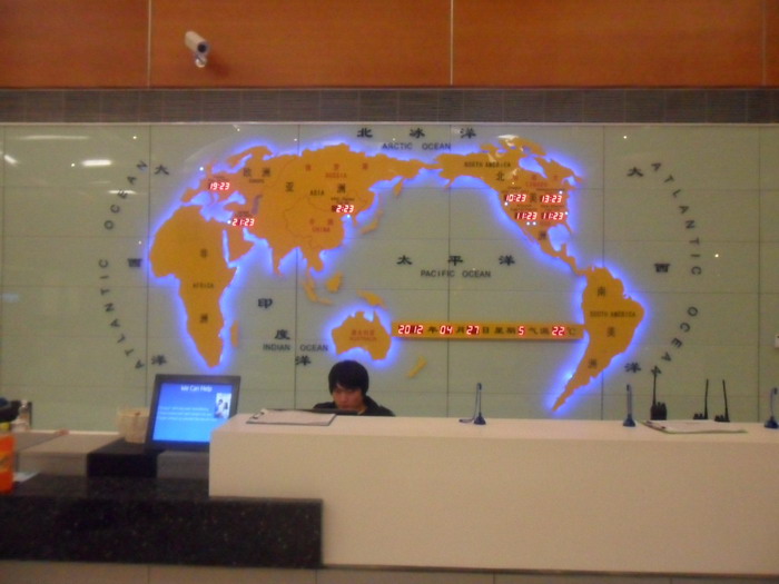 世界時(shí)間電子鐘/創(chuàng)意世界地圖掛鐘/酒店時(shí)差鐘裝飾鐘/大堂時(shí)鐘