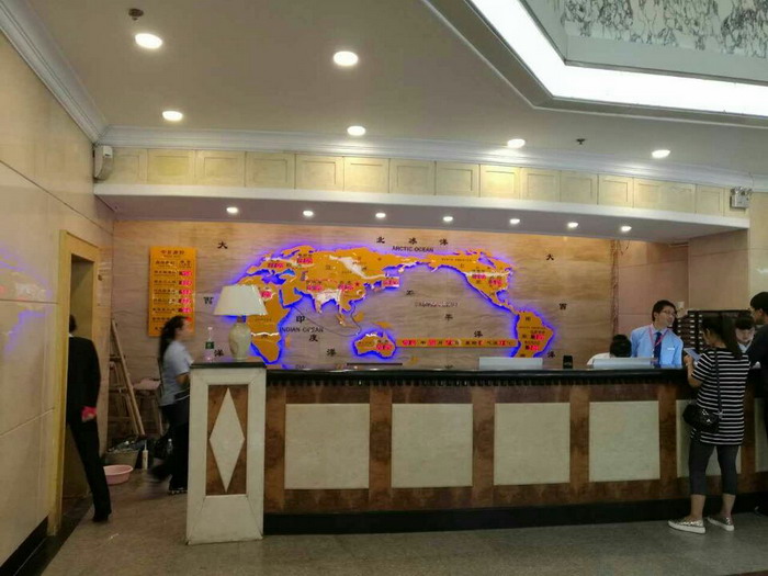 世界時(shí)間電子鐘/創(chuàng)意世界地圖掛鐘/酒店時(shí)差鐘裝飾鐘/大堂時(shí)鐘